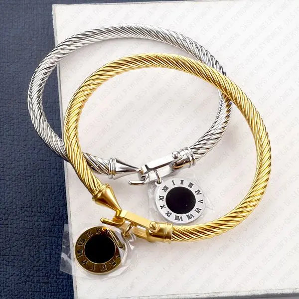 Designer Bracelet Bracelet Women Stainless Steel Horseshoe Clasp Bracelets Roman Numeral Bangle Pendant Bangles Luxury Jewlery Designer for Women Great Shopping 4You