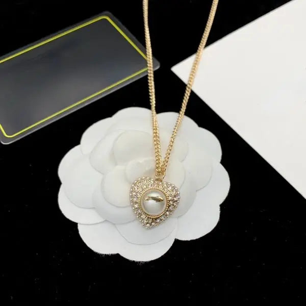 Designer Necklace for Women Choker Chain Letter Pendant Necklaces Crystal Pearl Love Heart Luxury Jewelry Wedding Party Gift Accessories Great Shopping 4You