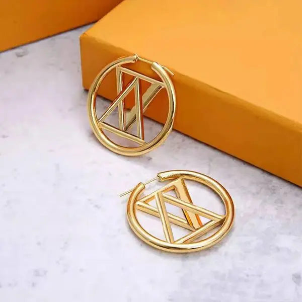 Letter Design Earrings Big Circle Simple New Fashion Stud Womens Hoop Earring for Woman High Quality 2 Color with Box Great Shopping 4You