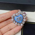 Classic Designer Brooch Women Geometric Crystal Pearl Stainless Steel Letter Brooches Simple Small Sweet Wind Ladies Party Jewelry Accessories Gifts Great Shopping 4You
