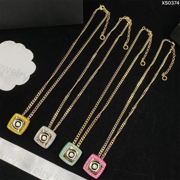 Fashion Pendant Necklace Classic Luxury Necklaces Personality Letter Design 4 Color Temperament Jewelry Great Shopping 4You