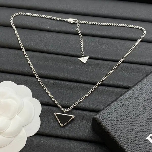 Designer Letter Necklace Brand Pendant Triangle Gold Plated Couple Necklace Choker Chain Womens Wedding Luxury Jewelry Gift Great Shopping 4You