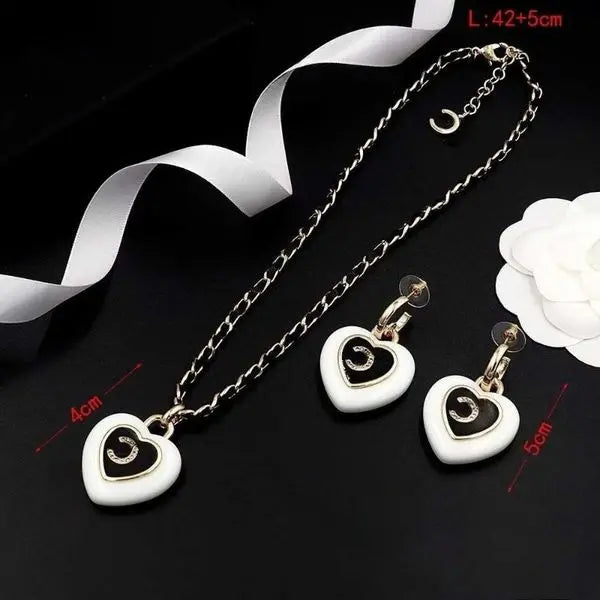 Heart Pendant Necklace Designer Earrings Necklace Set Classic Brand Choker Sweater Chain Luxury Earrings Necklace High Quality Jewelry Set Great Shopping 4You