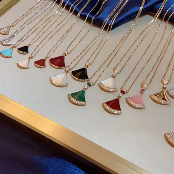 High Edition Small Skirt Necklace White Mother-of-Pearl Fan 18k Rose Gold Plated Fan-shaped Pendant Light Luxury Collarbone Chain Great Shopping 4You