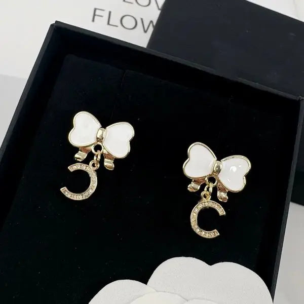 Luxury Stud Earrings Designer For Women Pearl Earrings Letter Valentine Day Gift Engagement Wedding Party Jewerlry Accessories Great Shopping 4You