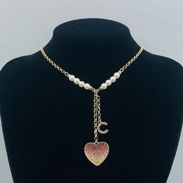 Luxury Jewlery Designer Woman Glod Plated Brass Necklaces Crystal Fashion Letters Pendant Necklaces Party Gift Great Shopping 4You